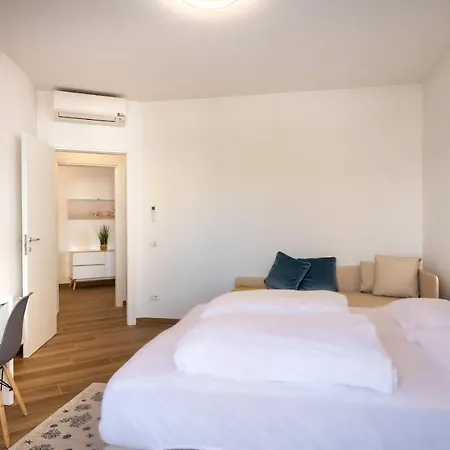 Ferrari Apartments Levante Caorle Exterior photo